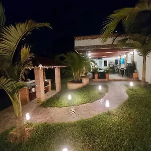 https://hermosa-finca-familiar-y-campestre-villasolexperience.colombiamedellinhotels.com